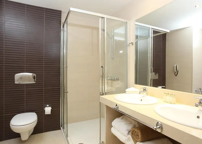 Levante Beach Hotel 5*